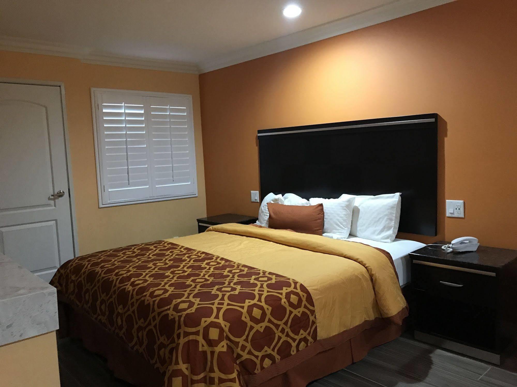 Executive Suites Inn Westminster Extérieur photo